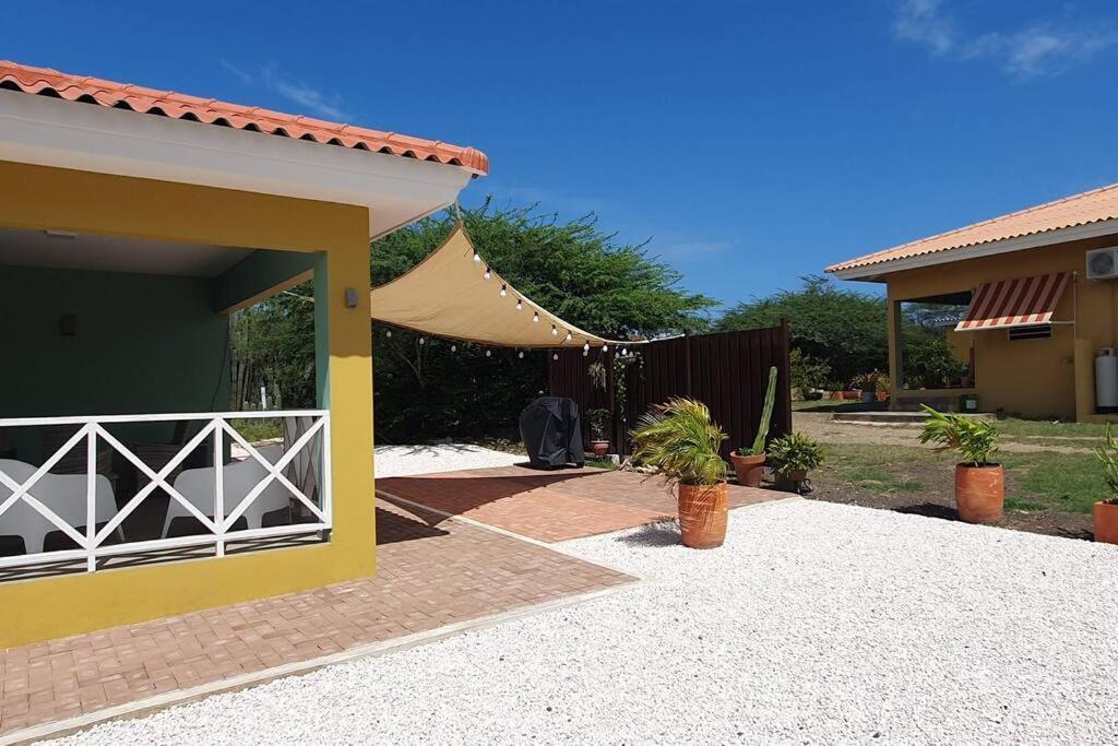 Willibrordus Local Willibrord Lodge מראה חיצוני תמונה