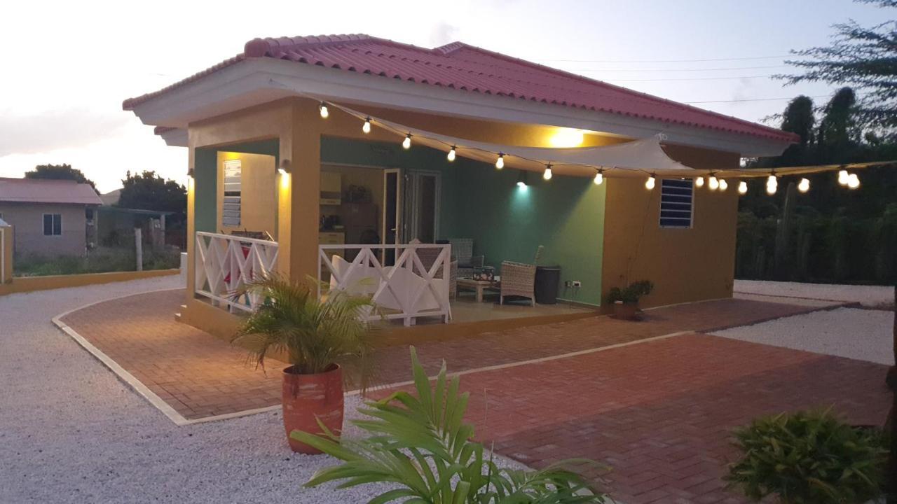 Willibrordus Local Willibrord Lodge מראה חיצוני תמונה